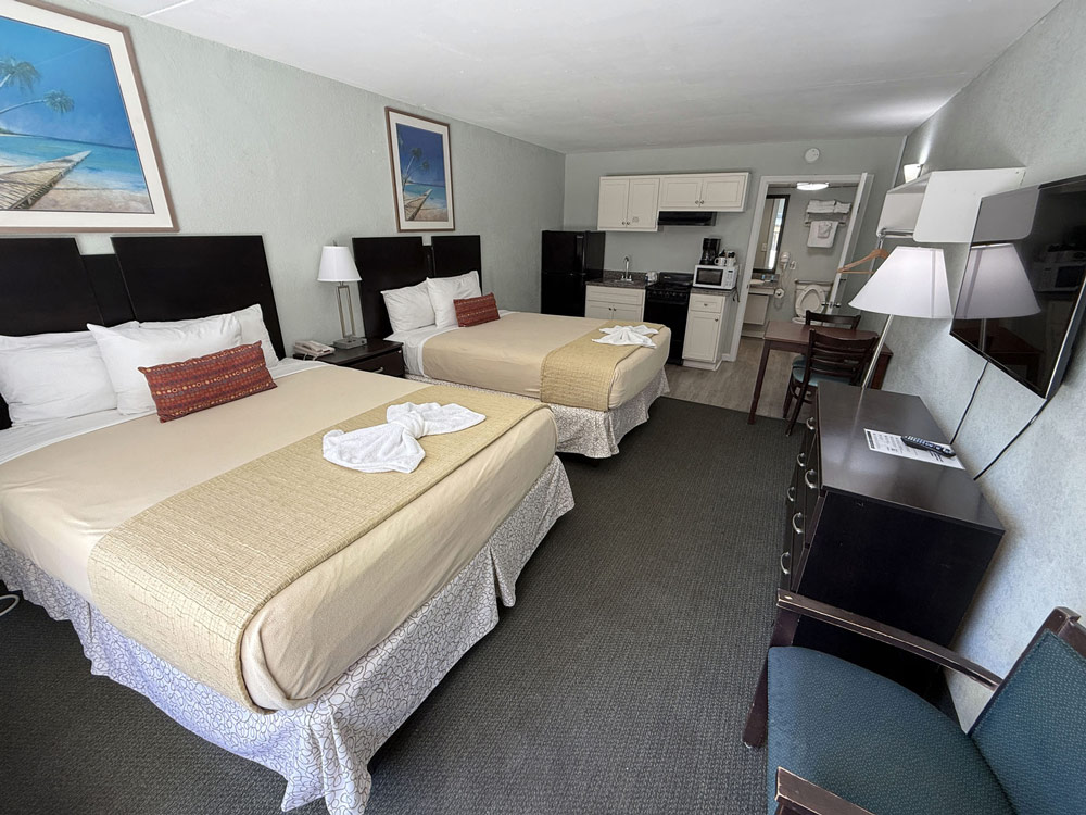 accommodation No View Efficiency with 2 Queen Beds - Accessible